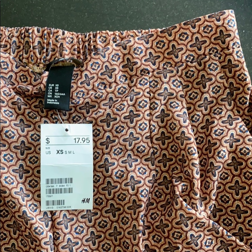 H&M Pants - Picture 4 of 4